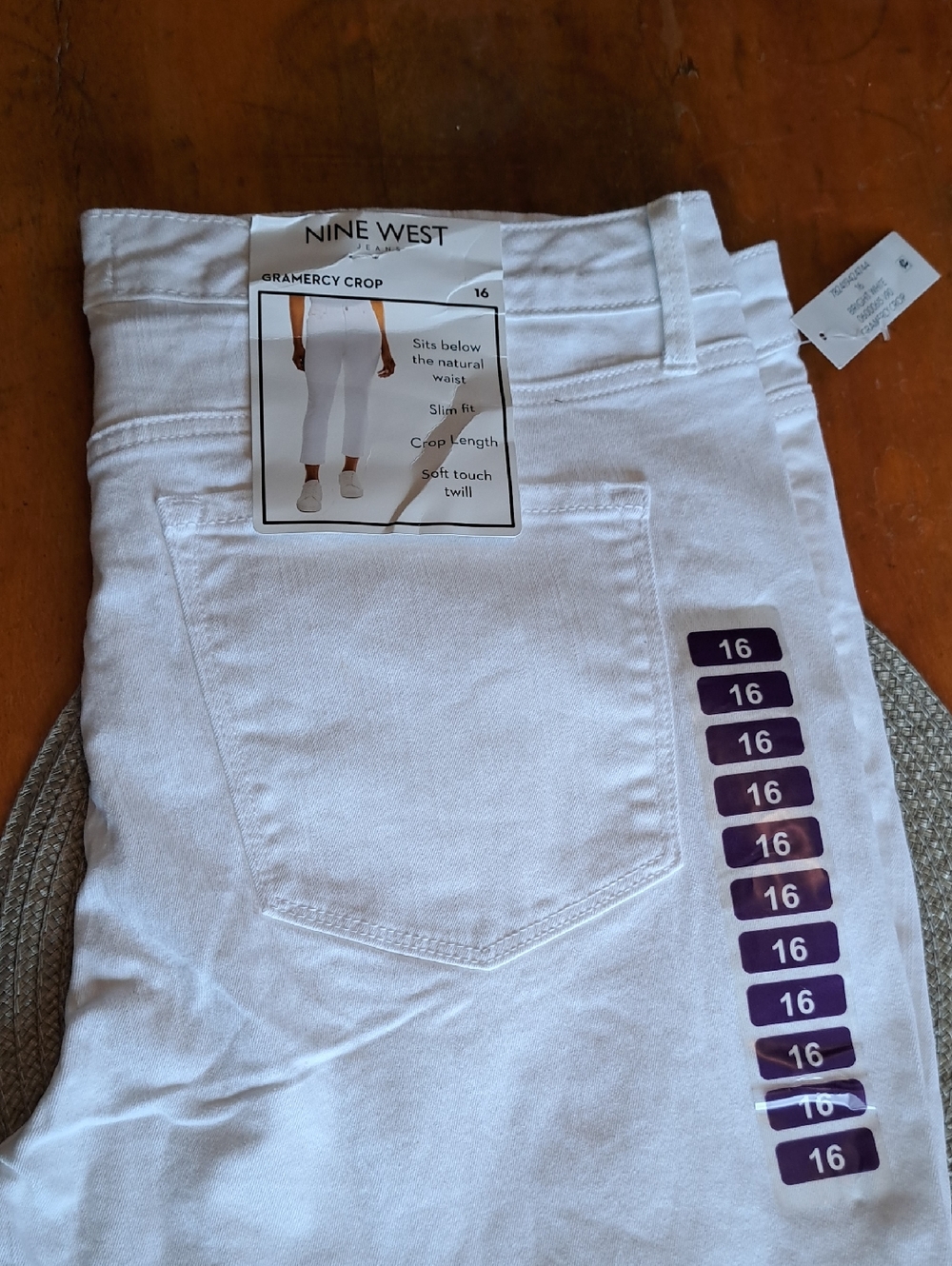 NWT Nine West Women’s White Slim Fit Straight Crop Jeans Size 16 - Picture 6 of 7